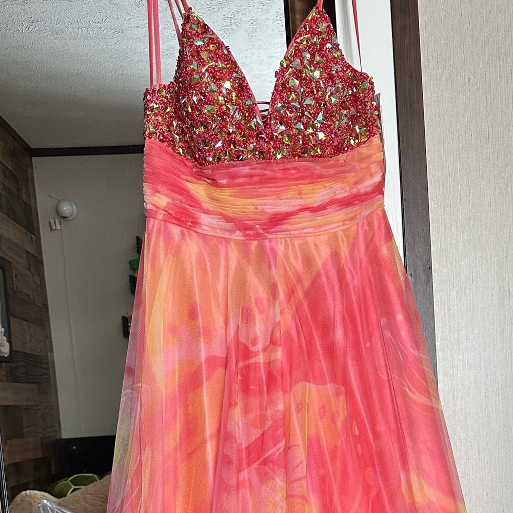 New! Dave and Johnny Prom dress
